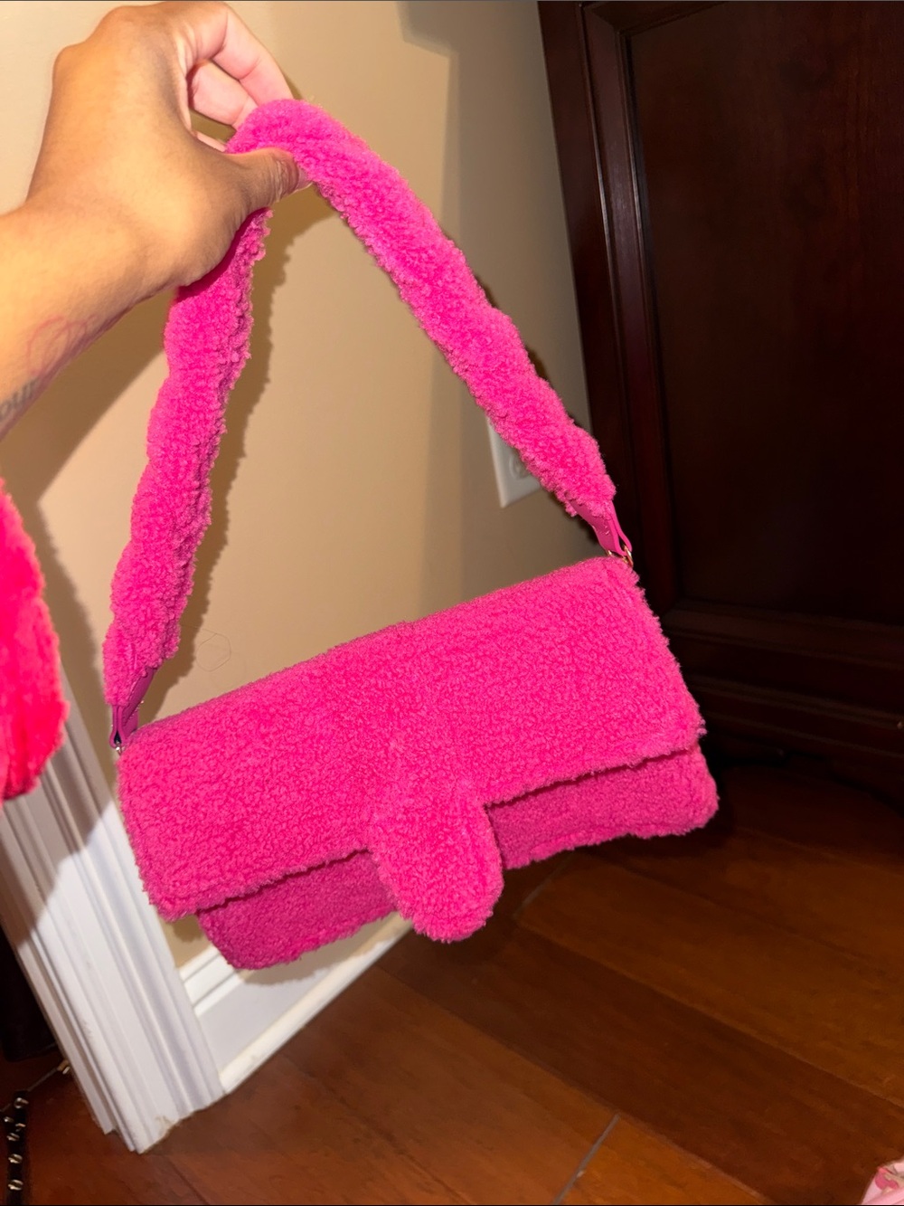 Moda Luxe Plush Faux-Shearling Shoulder Bag in Hot Pink